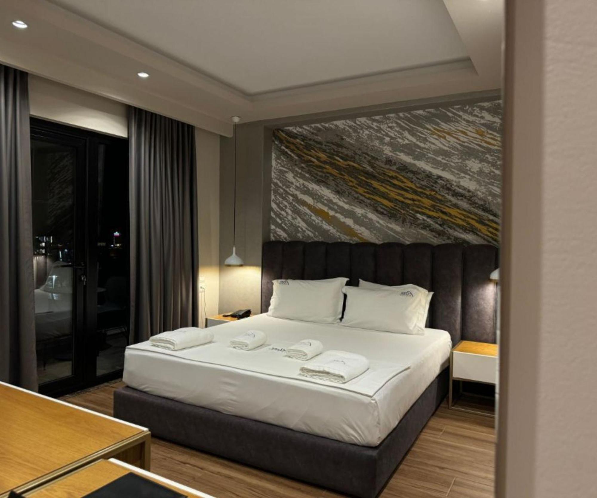 Area Hotel คซามิล ภายนอก รูปภาพ